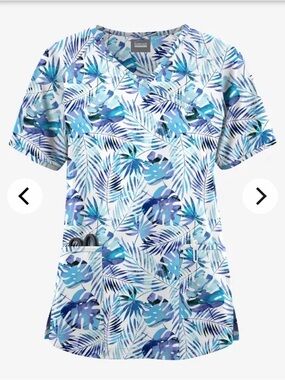 NWT Scrub top
